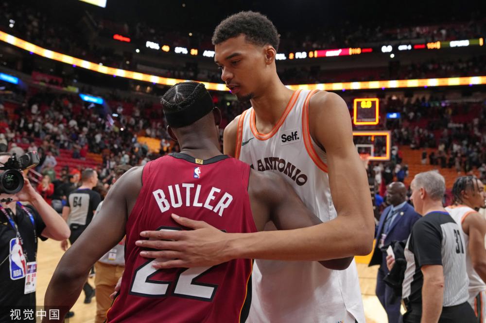 足球生涯不 足球生涯不